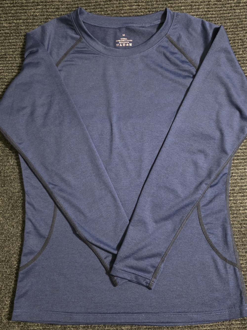 Women’s Long-Sleeve Performance Tee in Navy